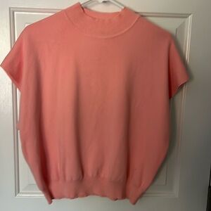Peach short sleeve pullover - ee:some boutique brand. Size M. Peach color.